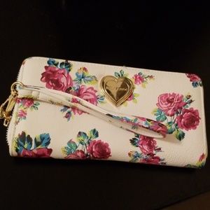 Betsey Johnson wristlet